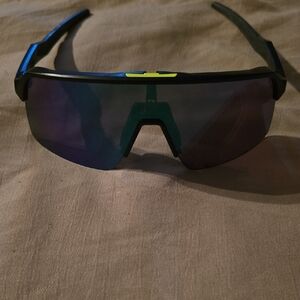 Oakley Black and Blue Sunglasses w/ case